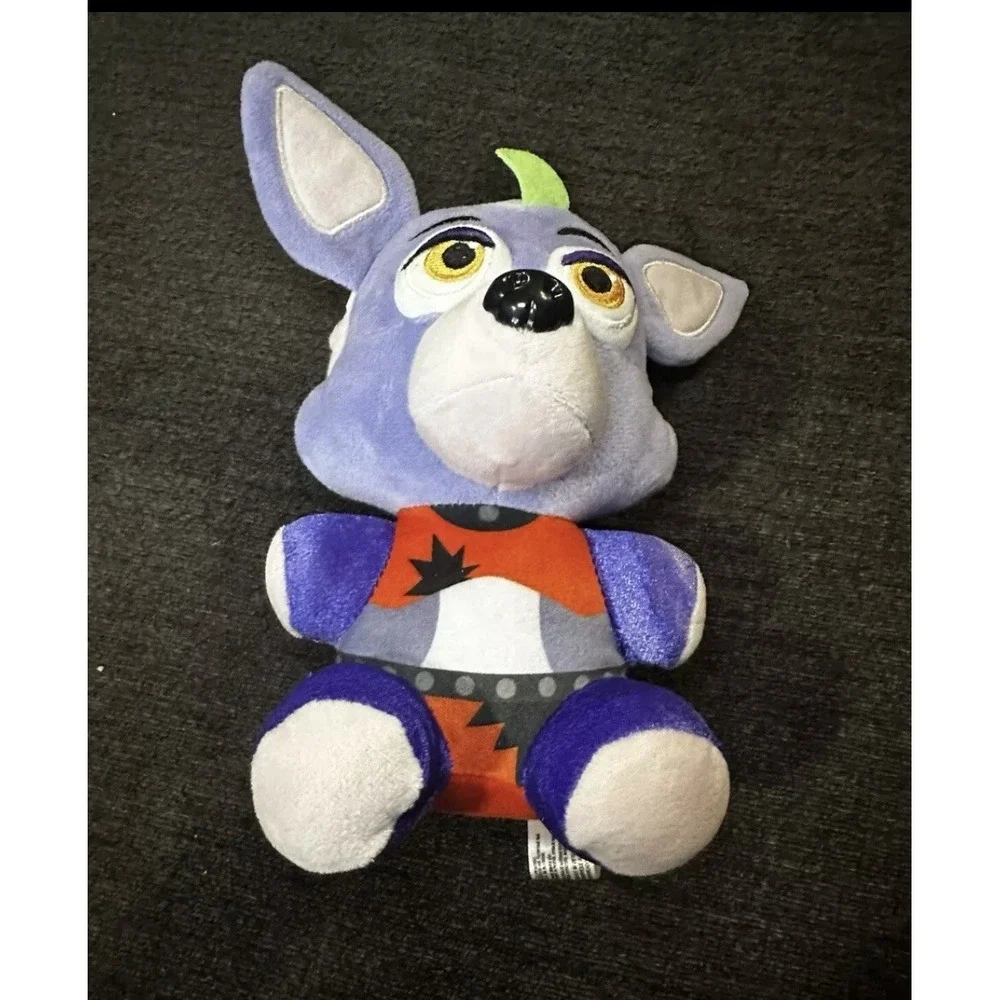 Five Nights at Freddy's: Security Breach - Roxanne Wolf Plush and Balloon Foxy